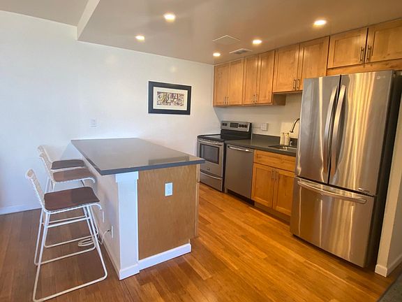 4th image of 2040 Franklin St APT 604