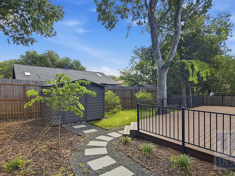 2810 Goldbridge Dr — Photo 27