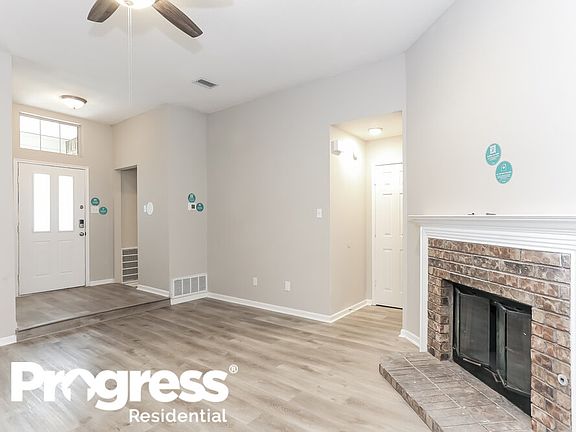 5th image of 434 Windhurst Dr