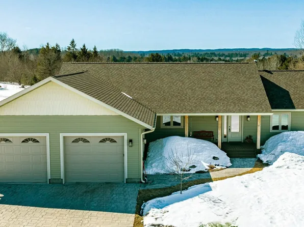 16968 S River Rd, Chassell, MI 49916