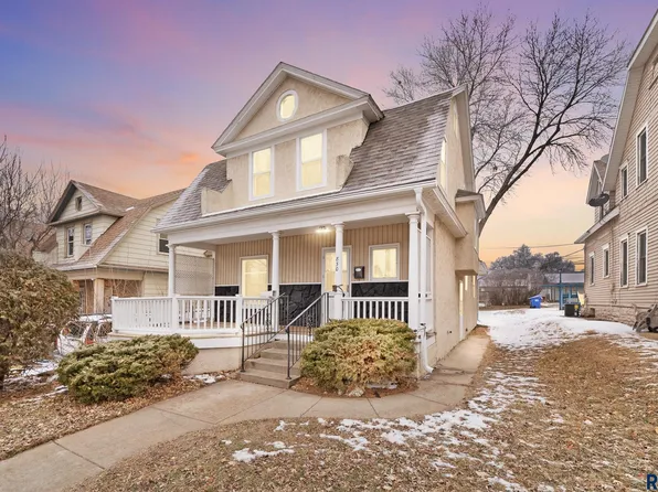 830 W 7th St, Sioux Falls, SD 57104