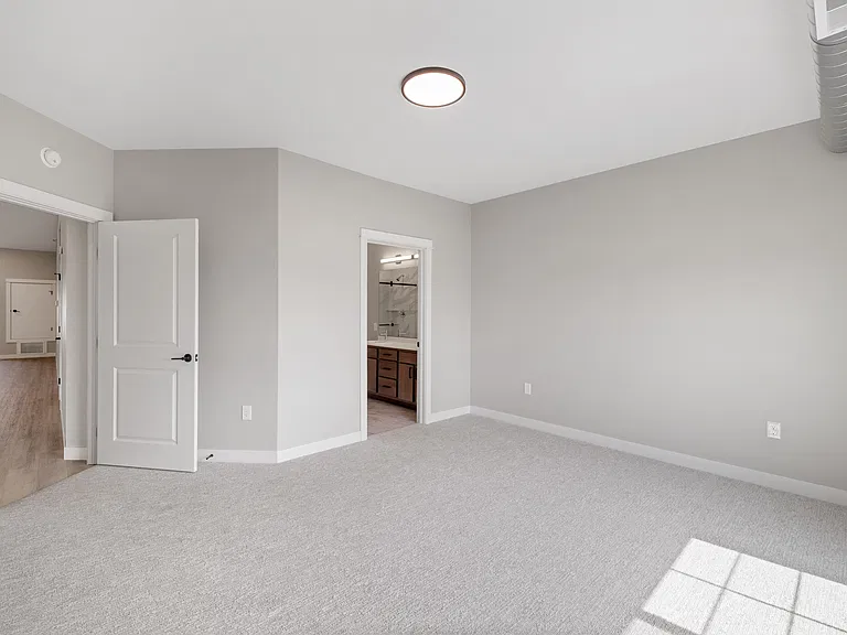 Independence Townhomes — Photo 24