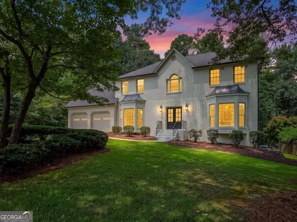 588 Lees Trce SW, Marietta, GA 30064
