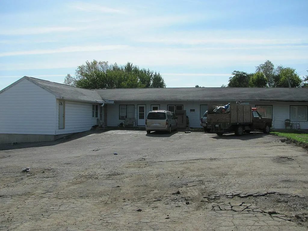 Belaire — Photo 4