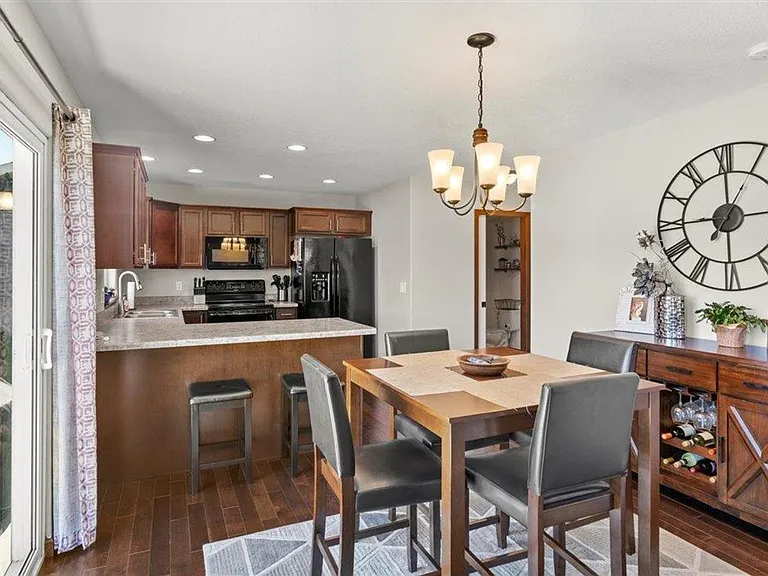 1514 Hummingbird Cir — Photo 8