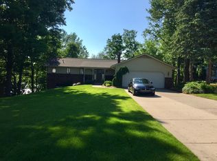 6449 N Noffke Dr, Caledonia, MI 49316
