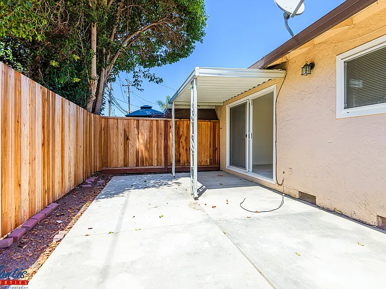 2630 Bowers Ave — Photo 3