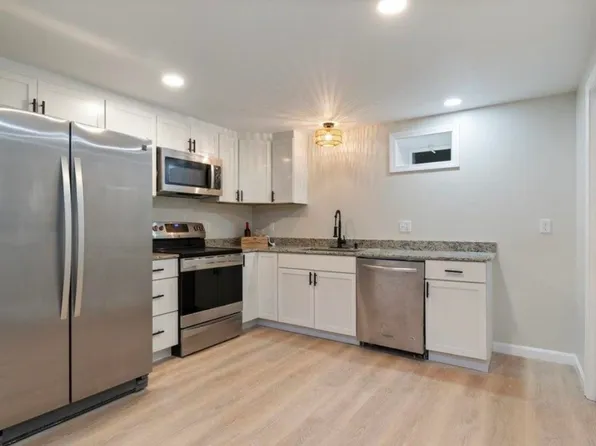 36 Karen Dr #1B, Belmont, NH 03220