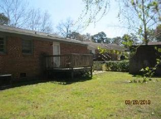 241 Brewster Dr, Fayetteville, NC 28303