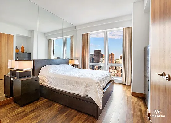 Rented by Warburg | media 25