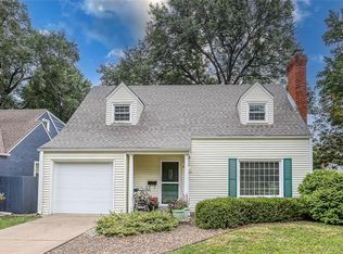 5321 W 57th Ter, Roeland Park, KS 66205