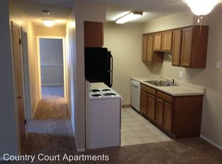 405 4th St APT 8, Waukee, IA 50263