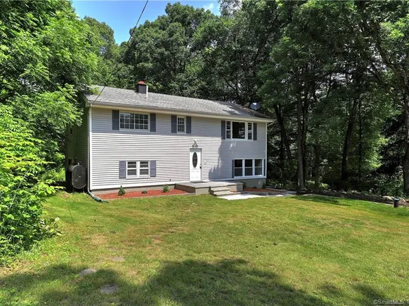 324 Silver Hill Road, Derby, CT 06418