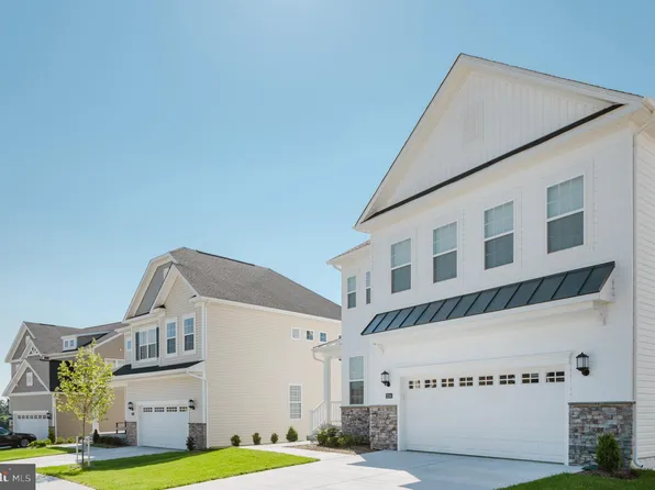 1325 Boundary Peak Ter, Frederick, MD 21702