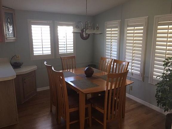 3rd image of 88 Nettles Blvd