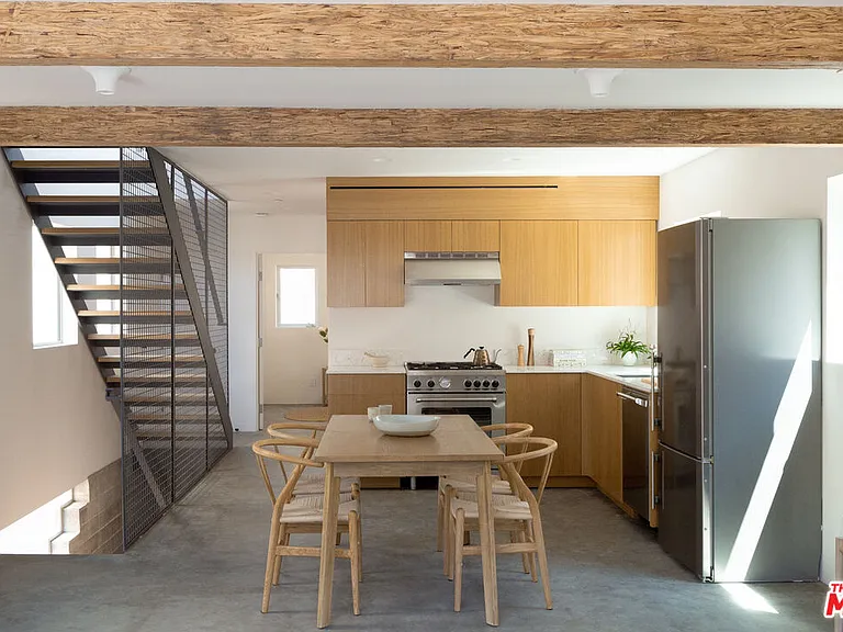 8870 Wonderland Ave — Photo 1