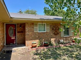 208 San Jacinto Ct, Waxahachie, TX 75165