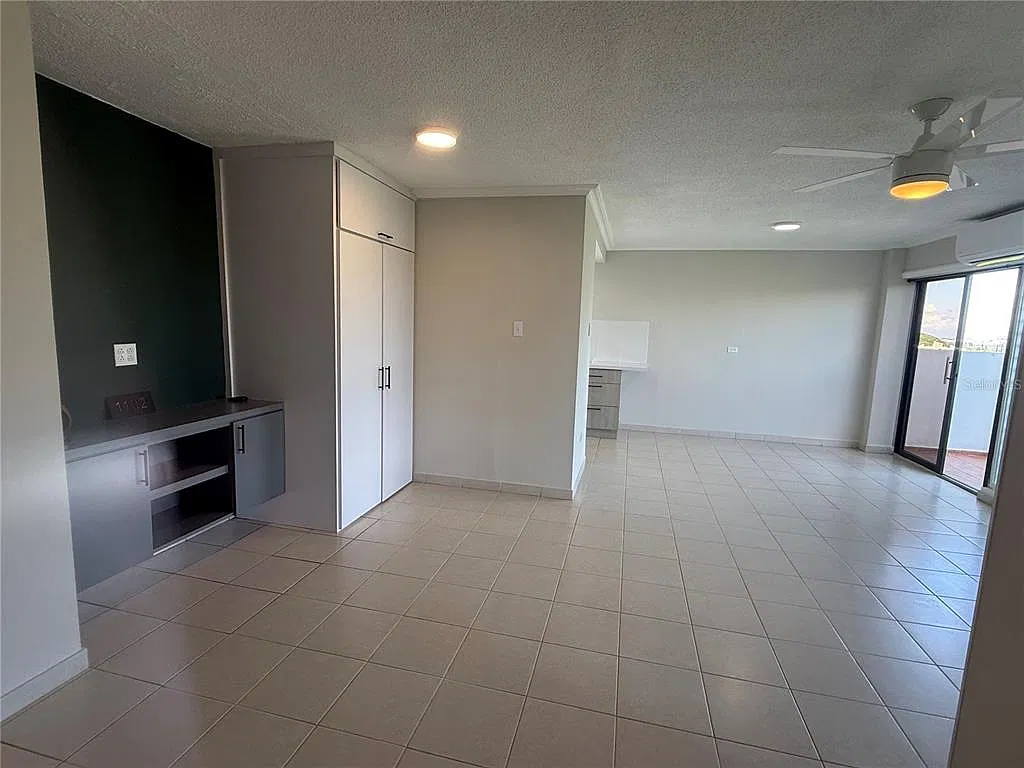 2 bed, 2.0 bath, 860 sqft, $1,800 — Photo 4