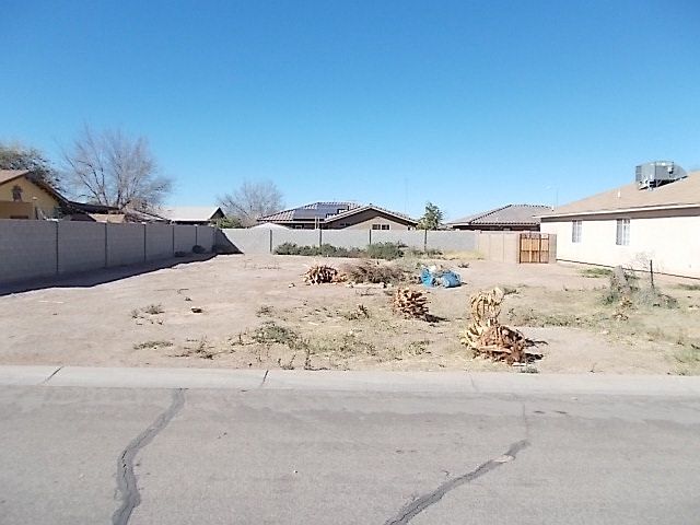 1st image of 1295 N Andrea Ave