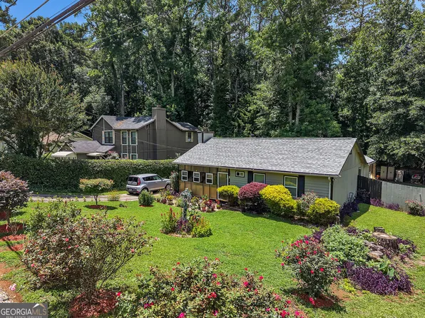 6153 Creekford Dr, Lithonia, GA 30058