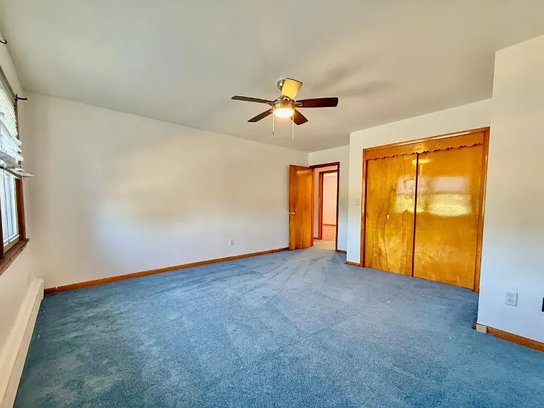 452 Cranbury Rd — Photo 11