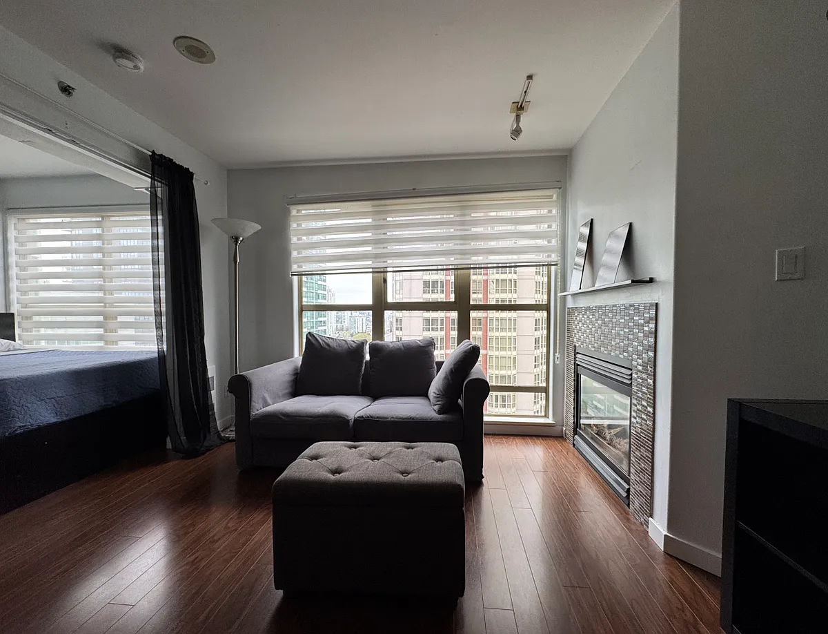 Building Photo - 819 Hamilton St #112