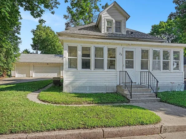23 Main St E, Morristown, MN 55052