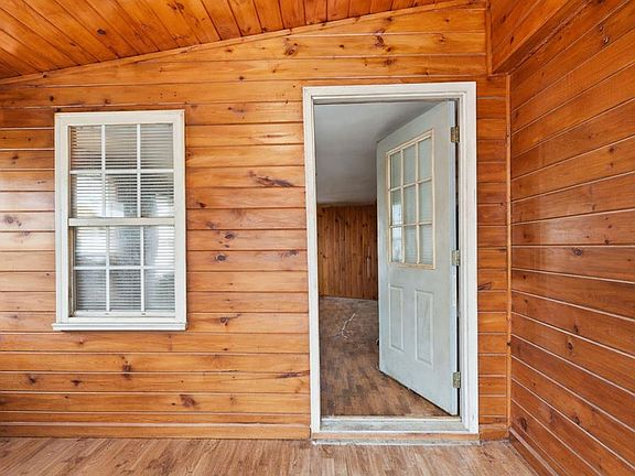 4th image of 1344 Brookhaven Ln