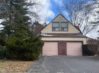 5462 Archway Dr, Columbus, OH 43235