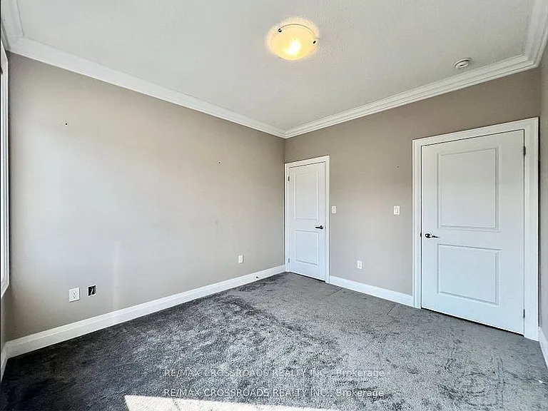 45 Plowman Ln — Photo 24