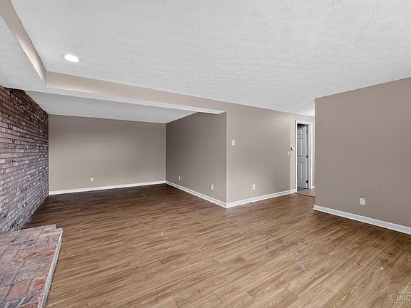 3rd image of 55 Jackson Dell Ct