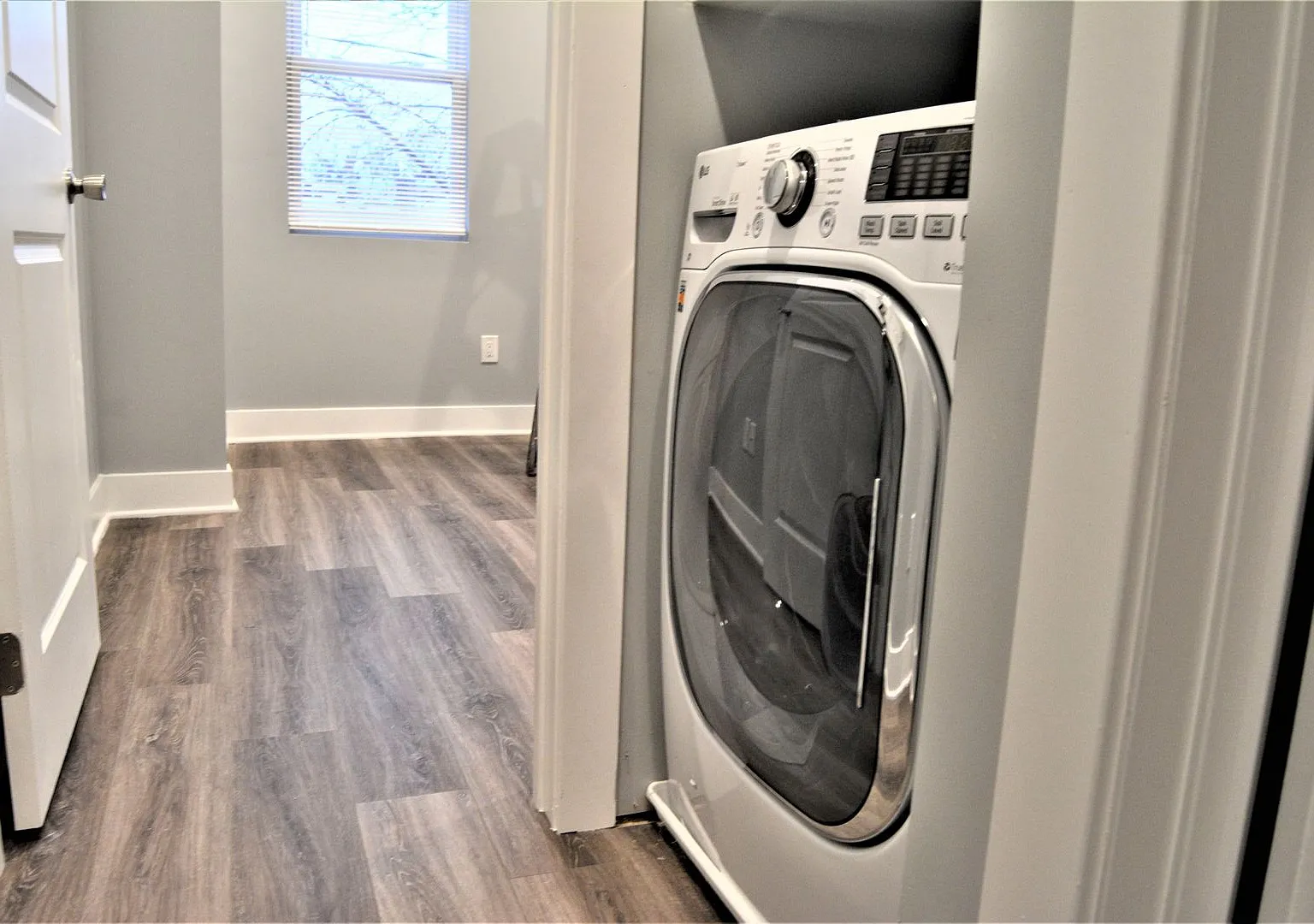 846 N 41 — Photo 2