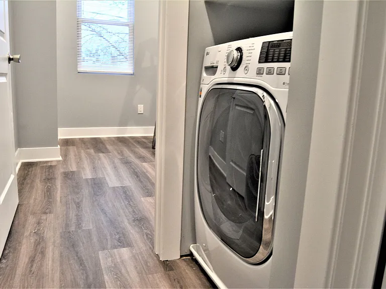 846 N 41 — Photo 2