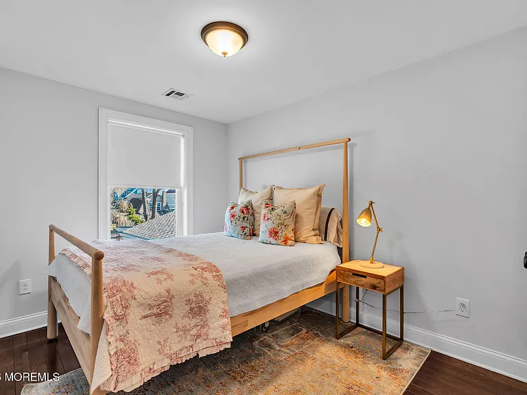 510 Lareine Ave — Photo 19