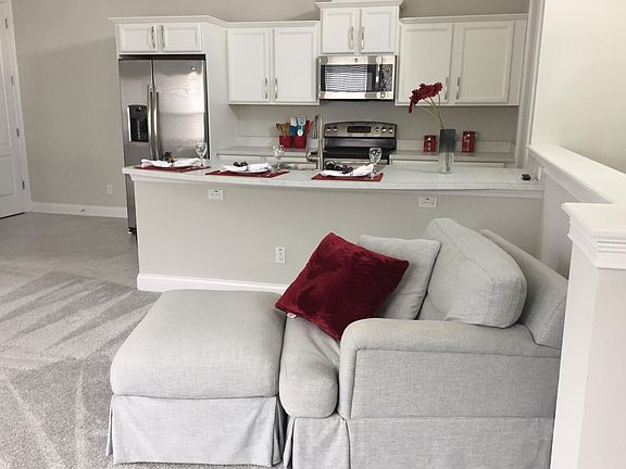 5th image of 13792 Heaney Ave