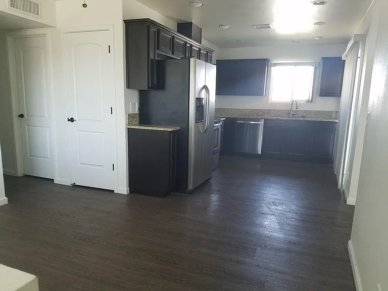 245 Geronimo Ln N — Photo 8