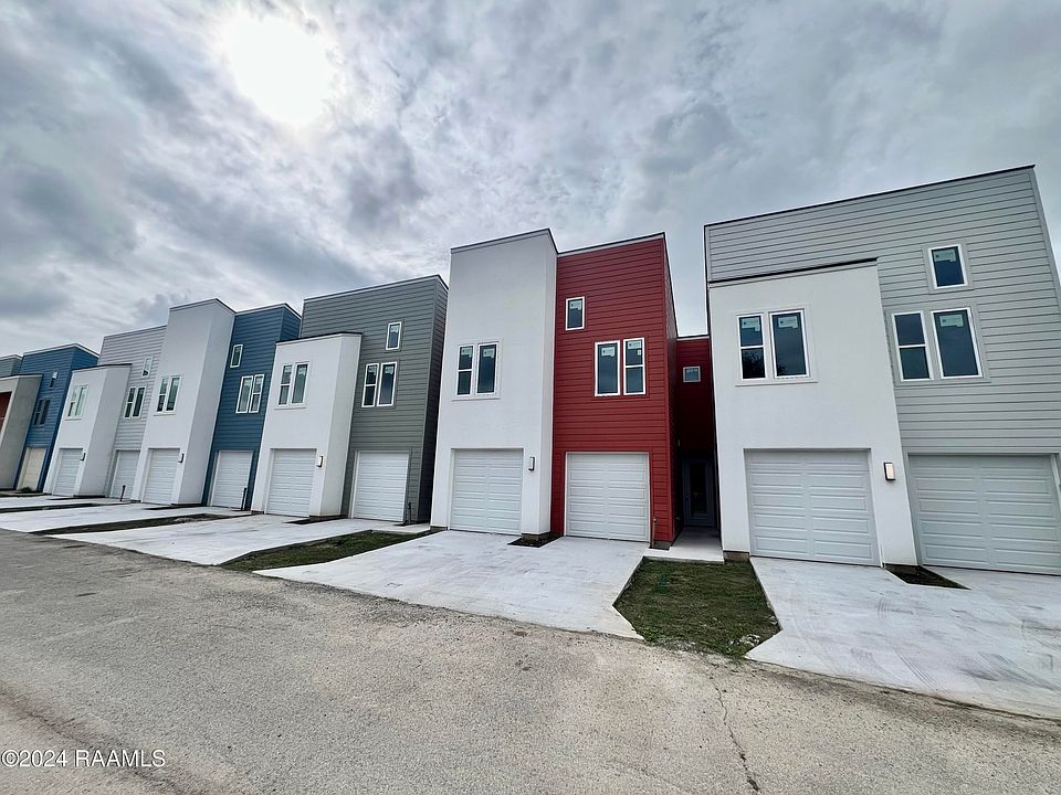 1st image of 122 Saint Germaine Cir