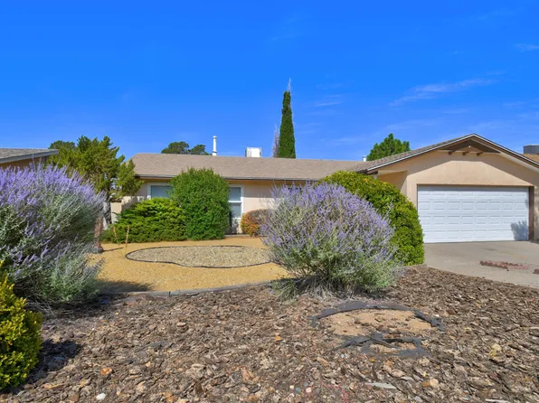 1501 Willys Knight Dr NE, Albuquerque, NM 87112