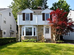 4322 Groveland Rd, University Heights, OH 44118