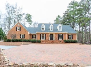 520 Valley Hall Dr, Sandy Springs, GA 30350