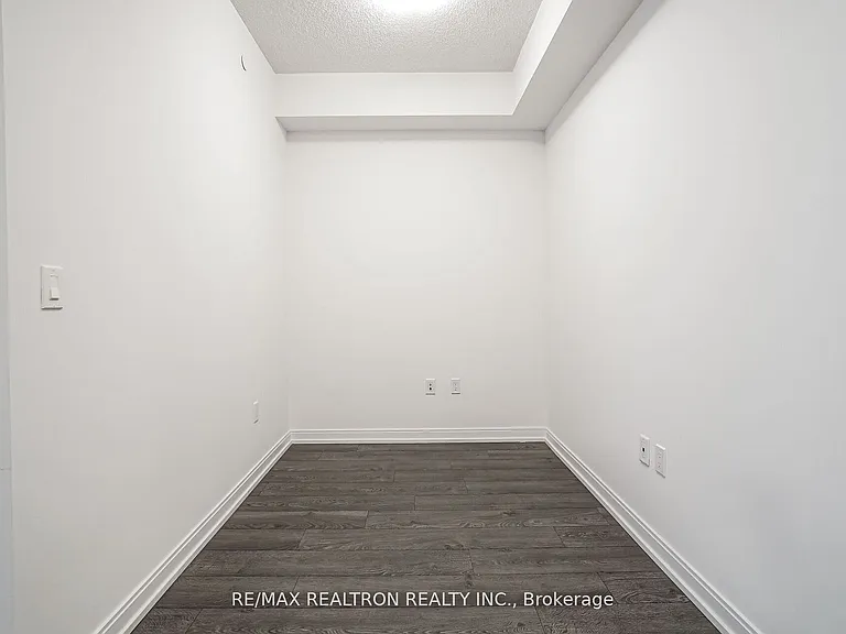 275 Village Green Sq #3315 — Photo 18