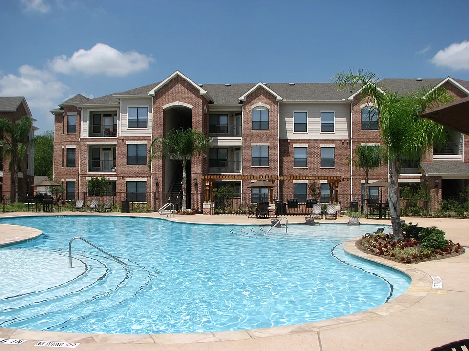 Fountains at Almeda
