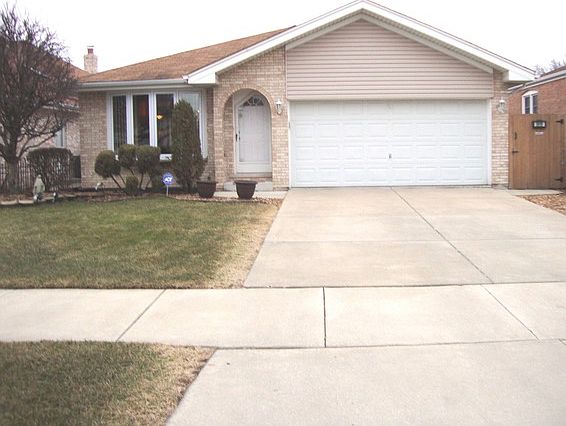 1st image of 5919 W 88th St