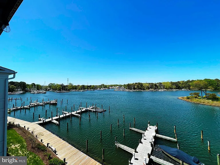 634 Oyster Bay Pl — Photo 24