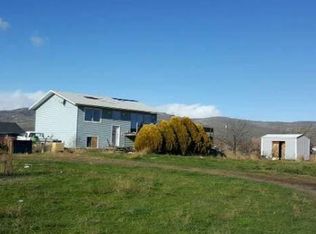 135 Slavin Heights Rd, Yakima, WA 98903