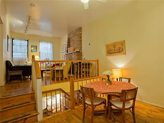 Sold by Avenue Sotheby's International Realty | media 5