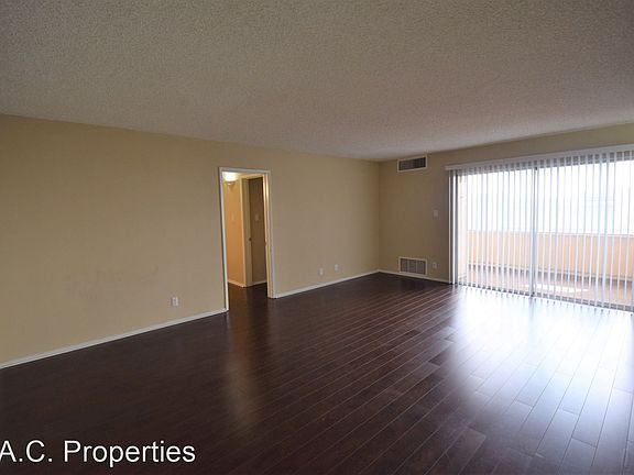 3rd image of 4225 Mary Ellen Ave APT 204