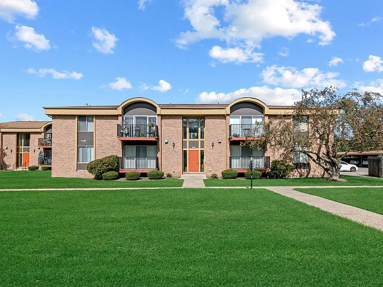 Cranbrook Centre - Southfield, MI — Photo 35