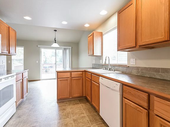 4th image of 10014 Broadway Ave S