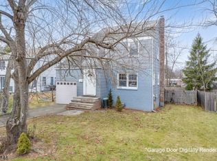 5 Briar Cliff Rd, Livingston, NJ 07039